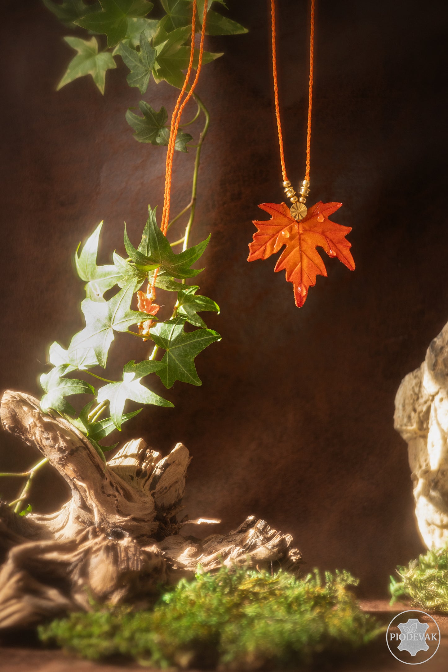 Canopé d'automne - collier en cuir tannage végétal