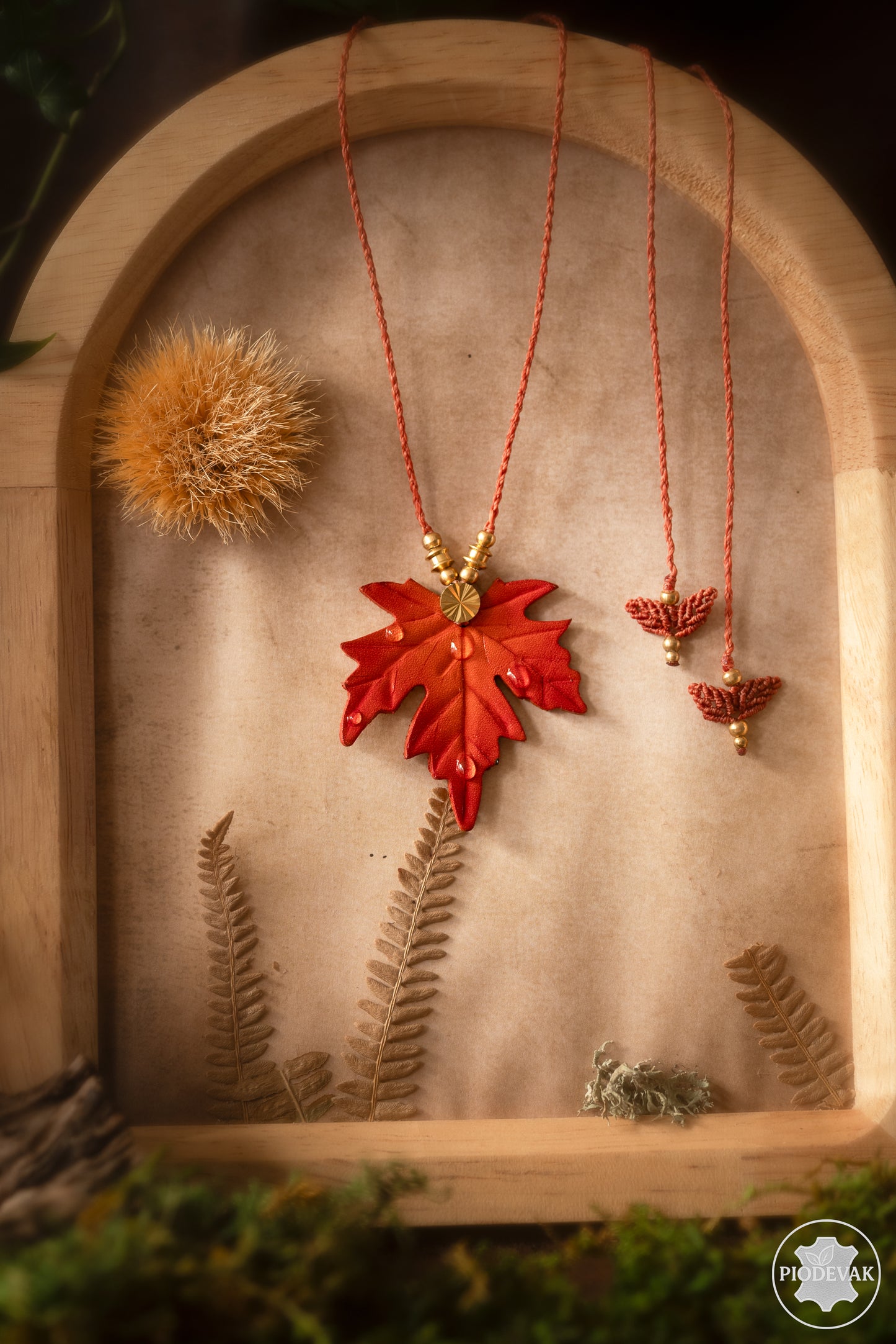 Canopé d'automne - collier en cuir tannage végétal