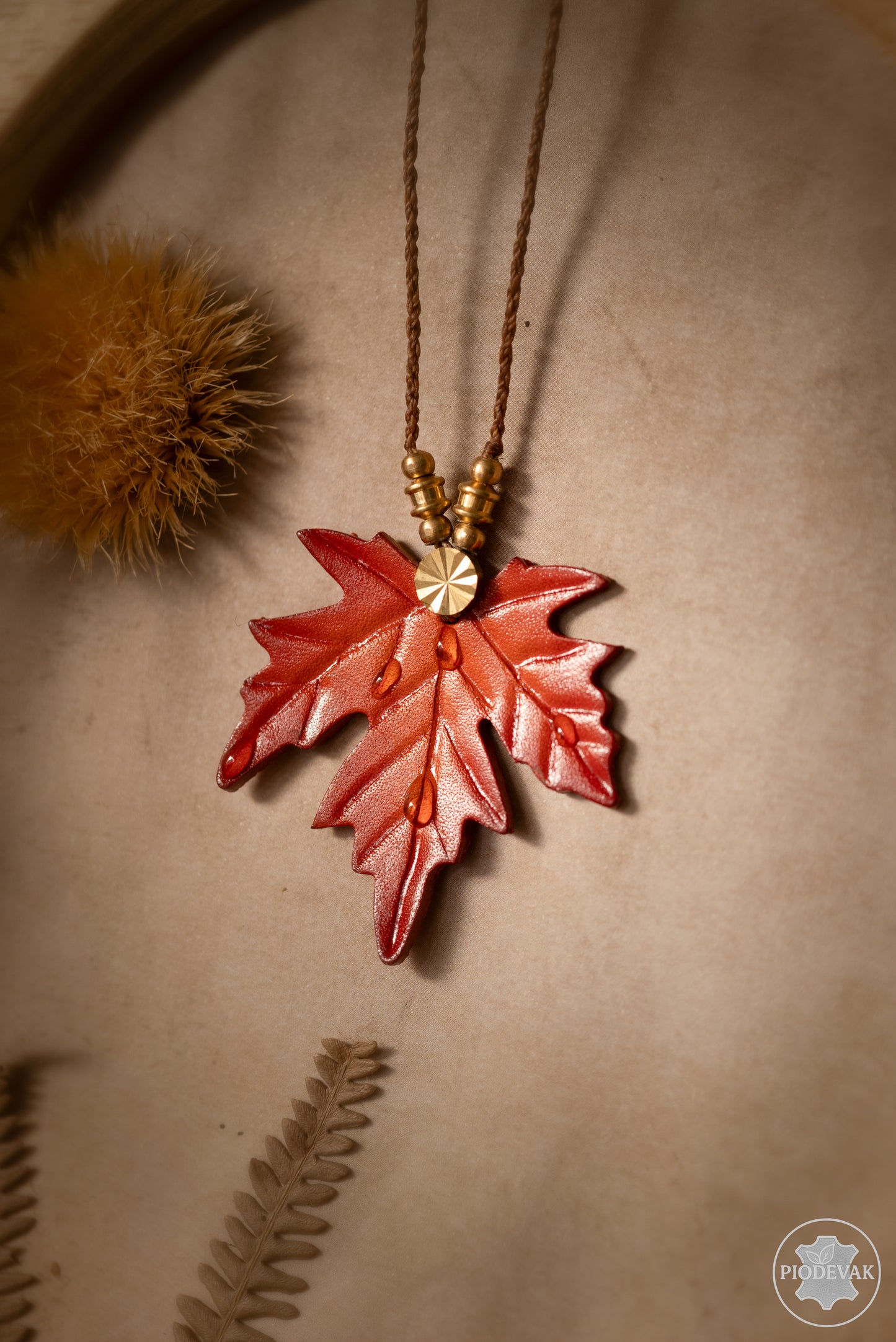 Canopé d'automne - collier en cuir tannage végétal