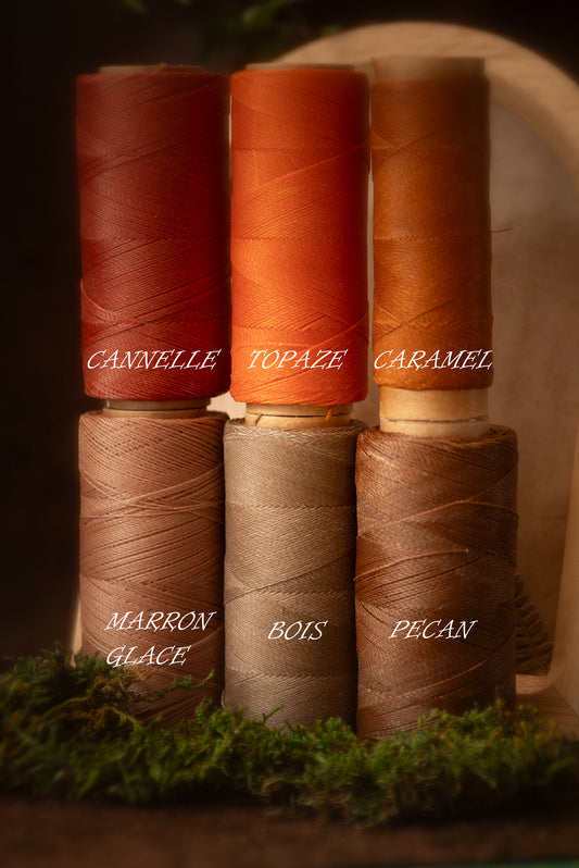 Canopé d'automne - collier en cuir tannage végétal